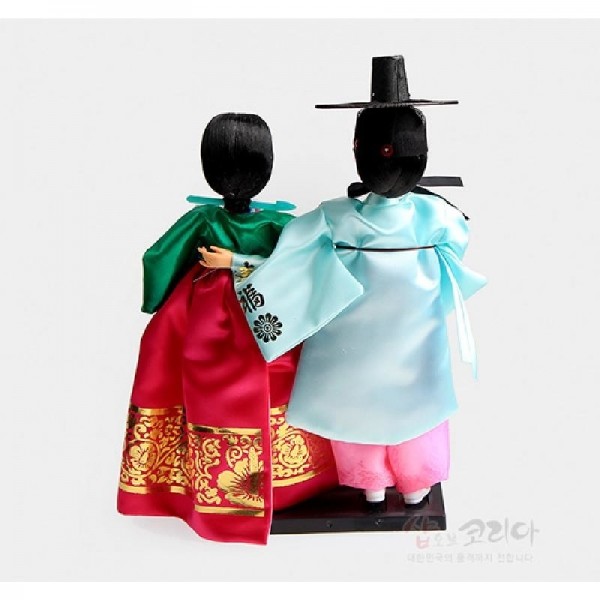 한복인형 中 - 선비와 여인 - 한국의 전통의복을 재현한 한복인형