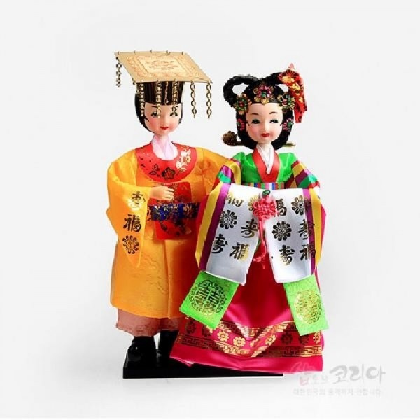 한복인형 中 - 왕과비 - 한국의 전통의복을 재현한 한복인형