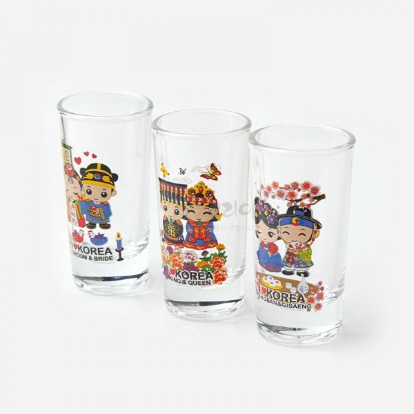 3종 양주잔-한복전통의상 커플 - 한국의 전통 의상을 예쁘게 표현한 캐릭터 커플 양주잔 세트