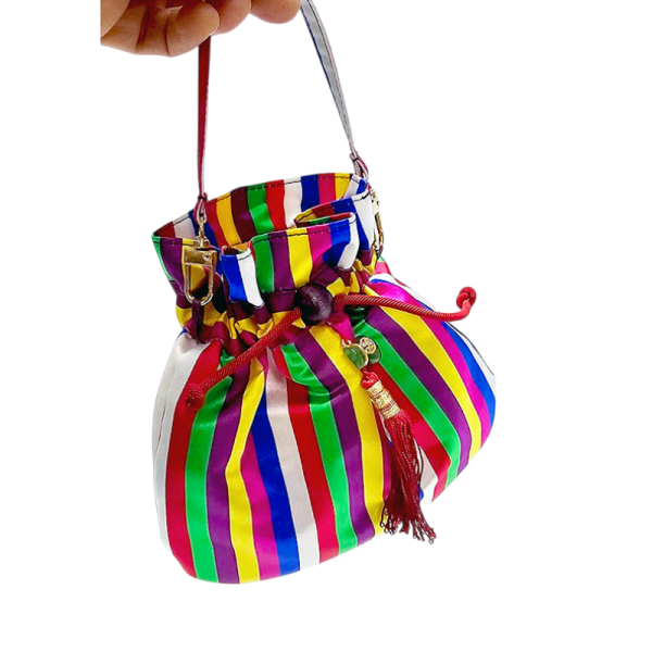 수공예 색동복주머니 손지갑 - 한복 숙련공이 전통을 살리면서도 현대적인으로 만든제품