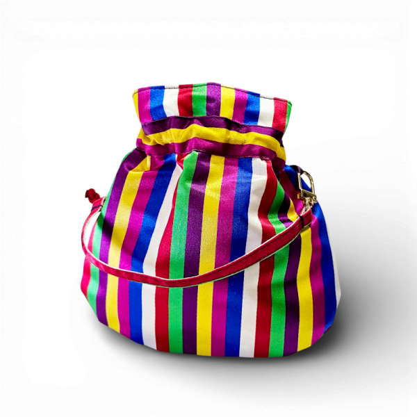 수공예 색동복주머니 손지갑 - 한복 숙련공이 전통을 살리면서도 현대적인으로 만든제품