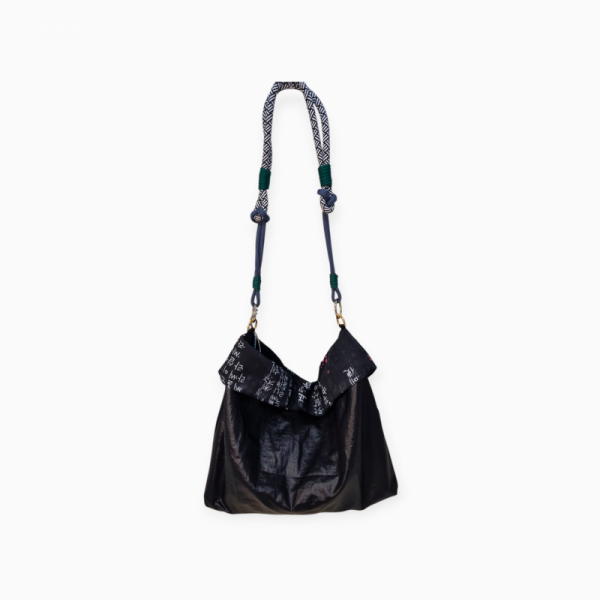 훈민정음 버킷백 - 한글의 독창적인 디자인을  편안한 가방으로 만든 제품