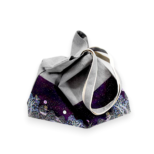 린넨 일월오봉도 에코백 - 해와 달의 조화로운 기운을 곁에 두는 일월오봉도 가방