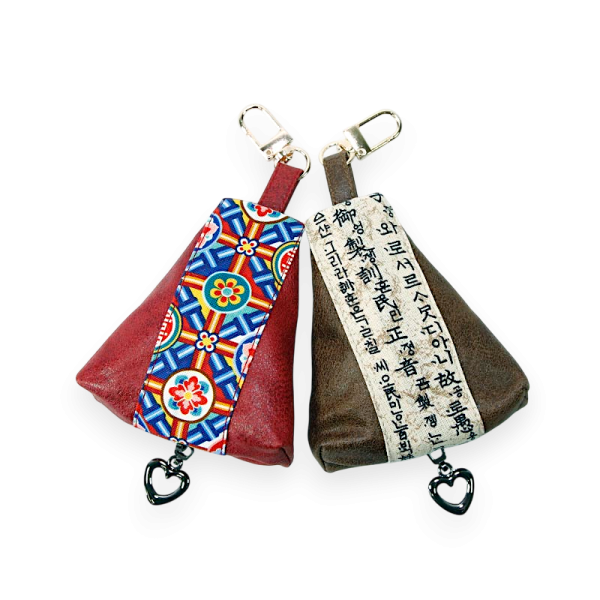 전통단청 동전지갑(적색) - 단청 무늬를 현대적인 감각으로 만든 삼각형 동전지갑