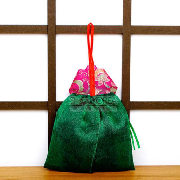 전통벽걸이 향(香)주머니-한복(녹색치마) - 100% 국내수공예 벽걸이 향주머니
