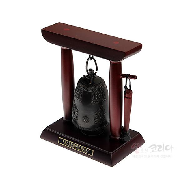 에밀레종-나무틀(중) - 국보 제 29호 신라 성덕대왕신종